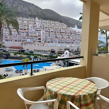 In Castle Harbour With Pool View C020 Los Cristianos (Tenerife)